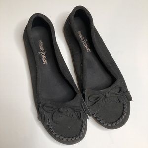 Minnetonka Size 7.5 Slate Loafer